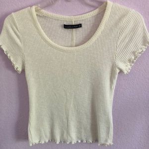 A&F Cropped Ribbed Ruffle T-Shirt